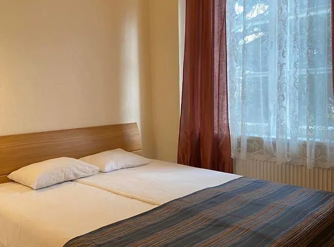 Aquamarine - Lauluvaeljak Hotel Tallin