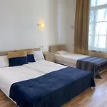 Hotel Aquamarine - Lauluvaeljak *
