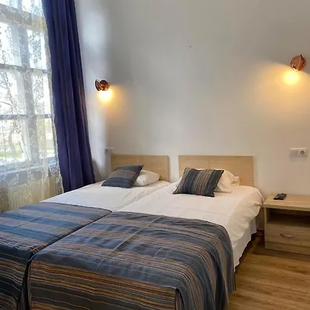 Aquamarine - Lauluvaeljak Hotell *